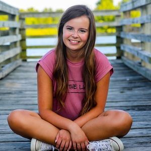 Meet your Posher, Alyssa